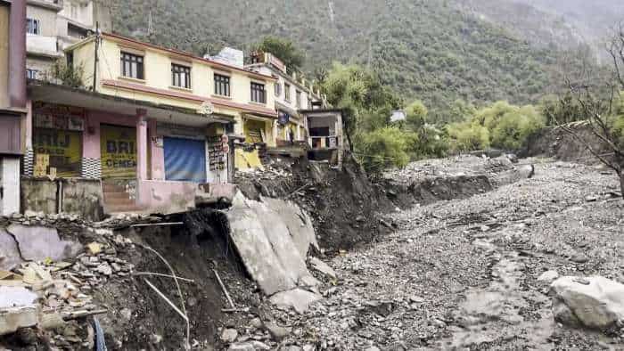  Heavy rainfall, landslides wreak havoc in J-K's Ramban; 3 dead 