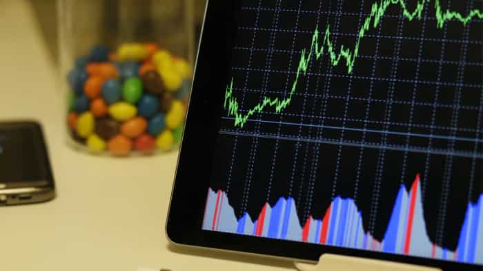 Tariff war cools off! Market expert Sanjay Sinha reveals top sectors and stocks to buy now