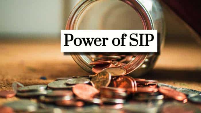  Rs 6,000 SIP for 31 Years vs Rs 30,000 SIP for 17 Years: Which investment can offer higher return? 