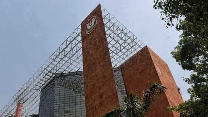 Good news for LIC policyholders! Life insurance company starts online facility for premium payment through WhatsApp Bot