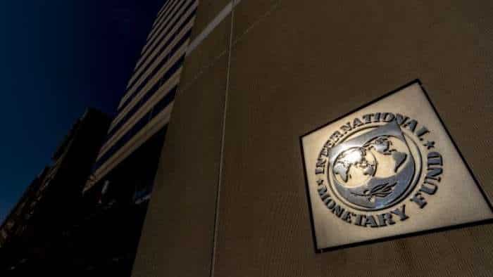  IMF slaps 11 more conditions on Pakistan, flags tensions with India as big risk 