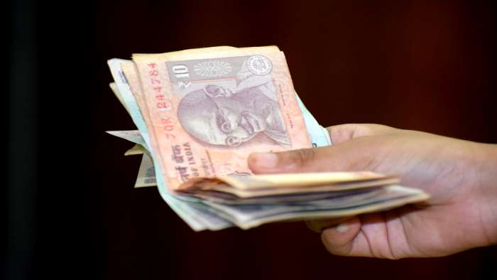 https://www.zeebiz.com/personal-finance/news-8th-pay-commission-pension-calculator-fitment-factor-210-to-250-revised-pension-projection-calculation-for-10-different-slabs-370623