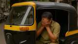 https://www.zeebiz.com/trending/news-from-viral-fame-to-police-warning-how-this-mumbai-auto-driver-went-from-earning-lakhs-to-back-on-the-road-370722