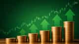 https://www.zeebiz.com/personal-finance/mutual-fund/news-rs-30000-monthly-sip-at-12-check-estimated-corpus-after-10-20-and-30-years-and-see-how-compounding-builds-rs-1048-crore-399045