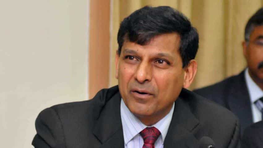 Guess who&#039;s the highest paid employee of RBI? Hint: It&#039;s not Governor Rajan