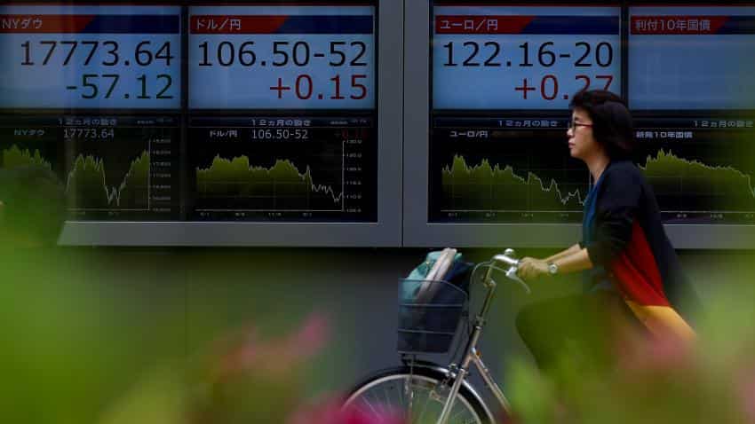 Asian stocks pare gains, yen rallies to 18-month high
