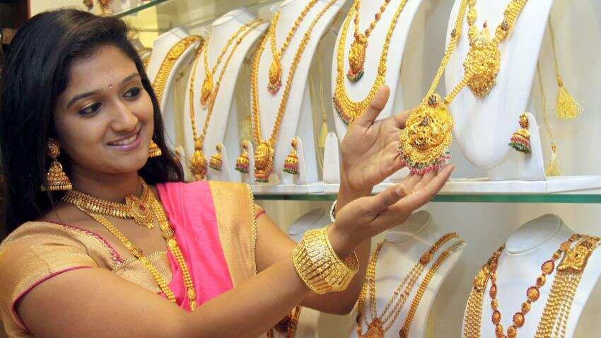 Demand for gold dropped; lowest in 1.5 weeks