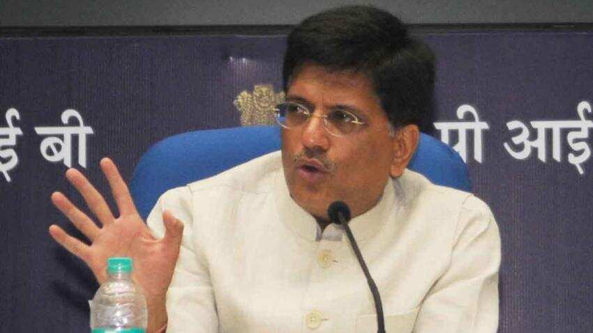 Piyush Goyal faces electricity cut in Delhi while speaking about Power Ministry&#039;s achievements