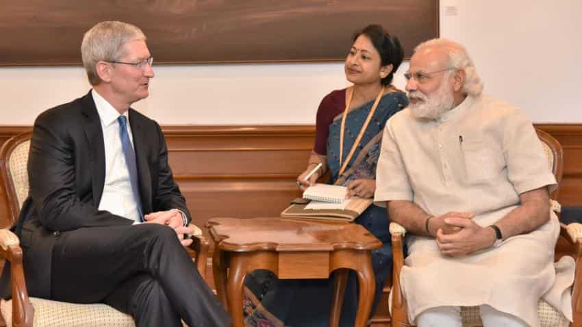 Apple&#039;s CEO Tim Cook meets PM Modi to plot India strategy