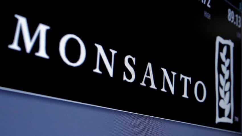 Govt backtracks on BT Cotton royalty fee; did Monsanto's 'quit India' threat work? Govt backtracks on BT Cotton royalty fee; did Monsanto's 'quit India' threat work?