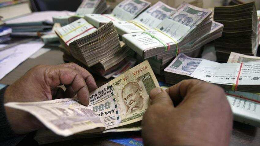 Equity MFs&#039; assets rise to record high at Rs 4,721 crore in May 