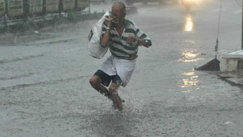 Expect heavy rainfall in Vidarbha, Marathwada: IMD Expect heavy rainfall in Vidarbha, Marathwada: IMD