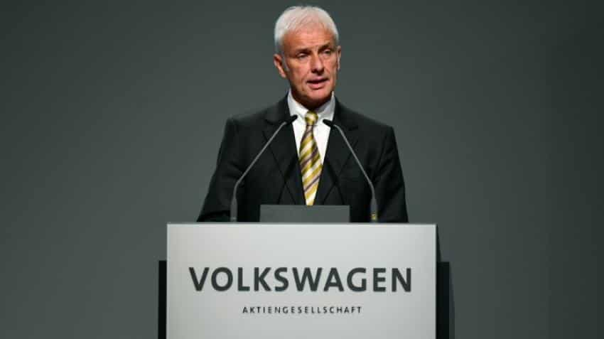 VW boss Matthias Mueller apologises to shareholders over emissions scandal