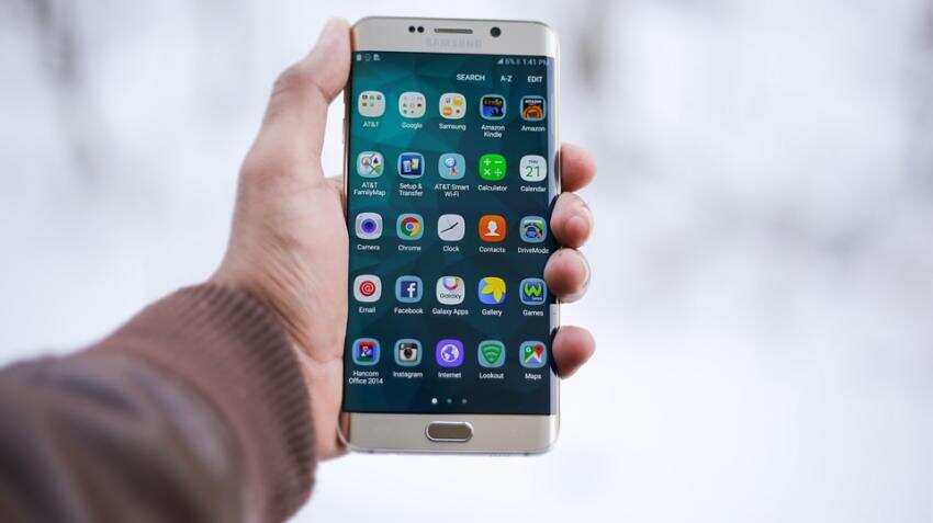 Buying mobile apps on Google and Apple to soon become costlier