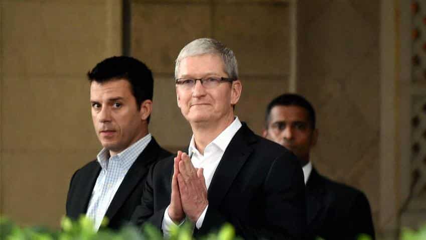iPhone sales continue to drop, at 40 million in third quarter iPhone sales continue to drop, at 40 million in third quarter