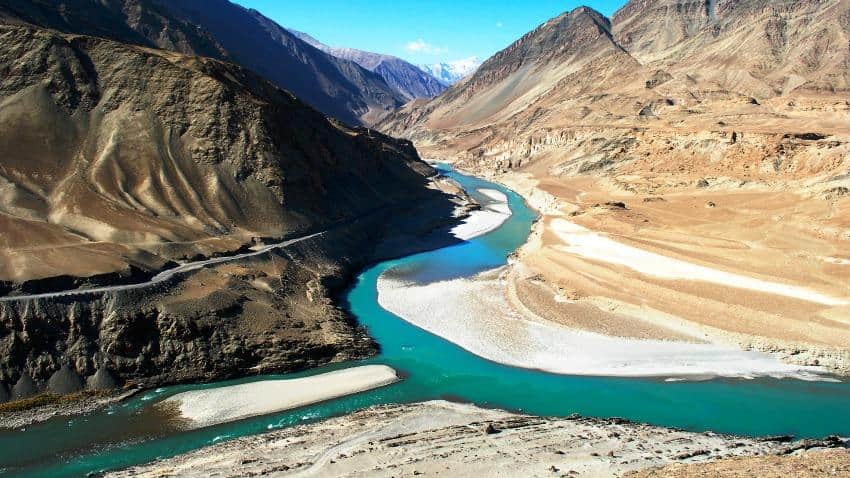 Inter-linking of rivers project estimated to cost Rs 5.60 lakh crore Inter-linking of rivers project estimated to cost Rs 5.60 lakh crore