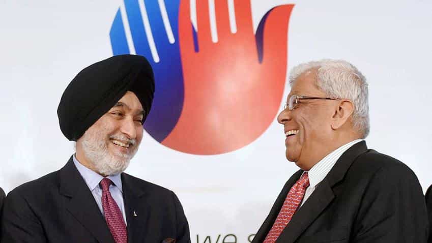 HDFC Life signs merger deal with Max Life 