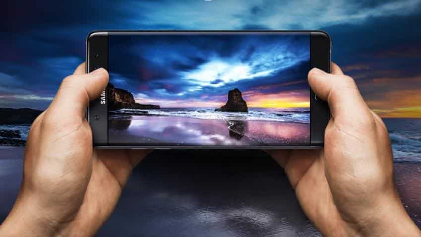 Samsung launches Galaxy Note 7 with iris scanner, dual curved screen in India Samsung launches Galaxy Note 7 with iris scanner, dual curved screen in India