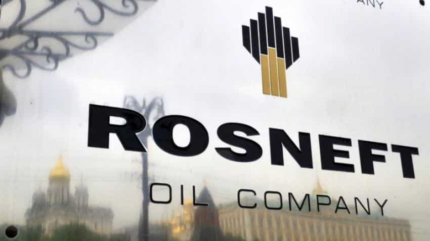 Rosneft Q2 profit tumbles 33% on low oil prices Rosneft Q2 profit tumbles 33% on low oil prices