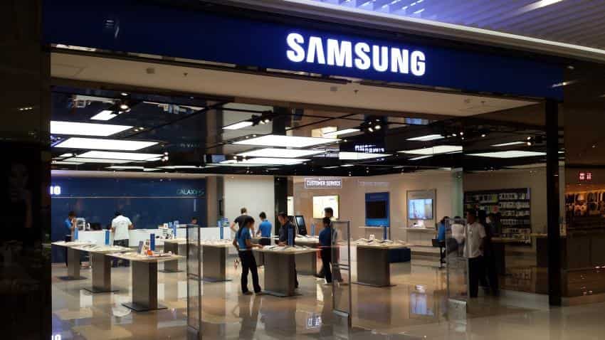 Samsung Electronics shares trade at new record Samsung Electronics shares trade at new record