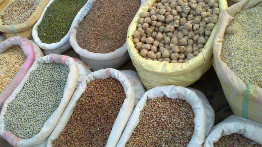 Govt to import additional 90,000 MT pulses to bring down prices
