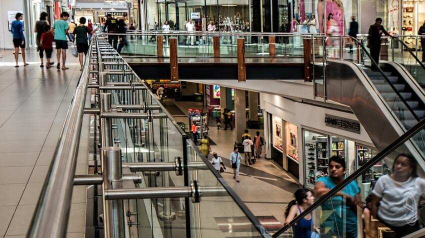 Consumer optimism falls by 4.6% in August; rural India sentiments rise Consumer optimism falls by 4.6% in August; rural India sentiments rise