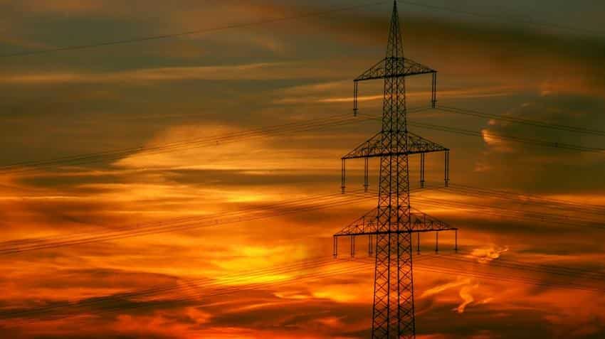 Spectrum Auction: Govt received bids worth Rs 56,792 crore on day 2 Spectrum Auction: Govt received bids worth Rs 56,792 crore on day 2