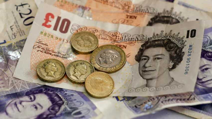 Pound slumps to 31-year low versus dollar