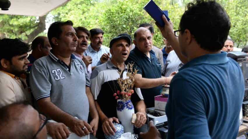 India's home auctioneers raise gavel on unwanted goods India's home auctioneers raise gavel on unwanted goods