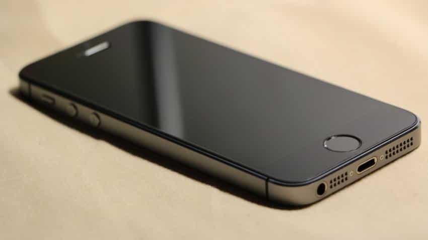 No Apple, it isn&#039;t 4G but cheaper, older iPhones growing your sales in India