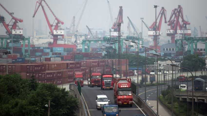 China&#039;s exports drop 7.3% on-year in October