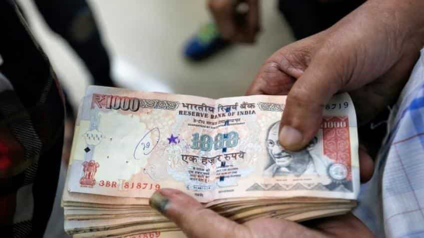 Opposition parties slam government&#039;s move to abolish large currency notes