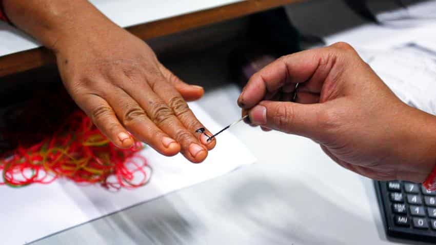 Demonetisation: RBI lays down 6-step procedure for banks to use indelible ink Demonetisation: RBI lays down 6-step procedure for banks to use indelible ink