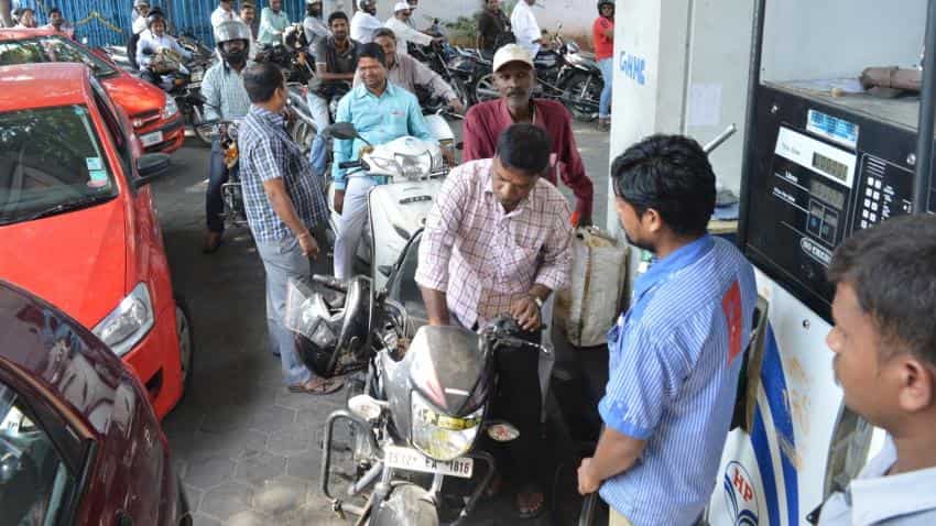 Now, get Rs 2,000 cash from petrol pumps