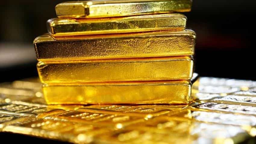 Gold set for second weekly loss as dollar soars