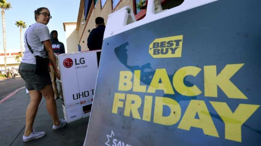 US Black Friday: More shoppers but less spent per head US Black Friday: More shoppers but less spent per head
