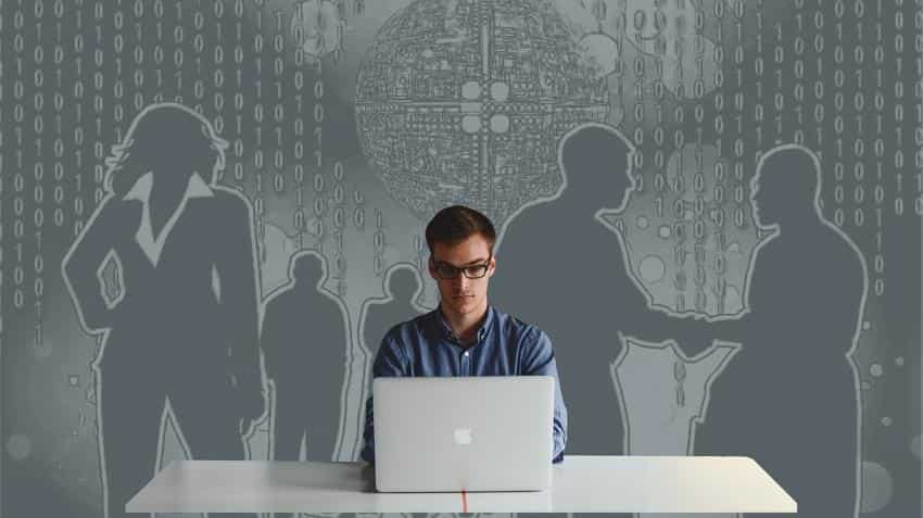 Traditional ad agencies are now tweaking themselves sell start-ups Traditional ad agencies are now tweaking themselves sell start-ups