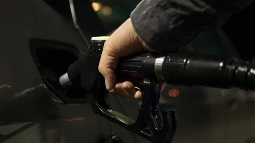 Petrol, diesel price may surge by 8% in India post Opec&#039;s decision