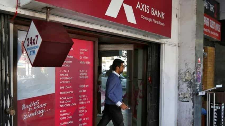 Income Tax Raids Axis Bank Branch Seizes 20 Fake Accounts Zee - 