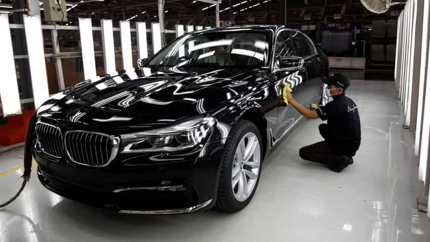 BMW to have petrol options for all cars; rolls out new model