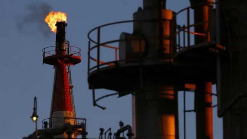 Oil prices up in quiet session as year-end approaches Oil prices up in quiet session as year-end approaches