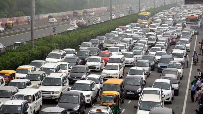 2016 had a few roadblocks for car sales in India 2016 had a few roadblocks for car sales in India