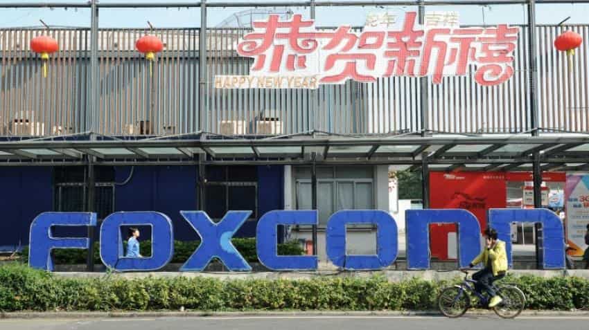 Foxconn to invest $8 billion in China LCD plant Foxconn to invest $8 billion in China LCD plant