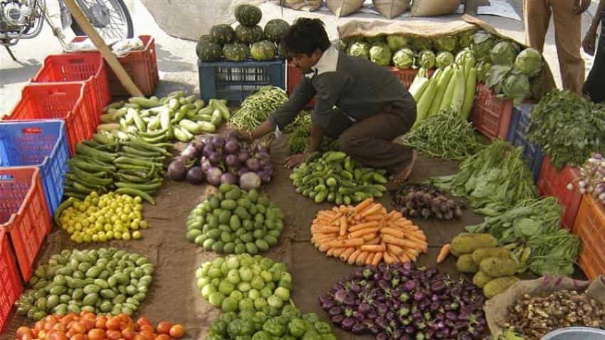 Priority to keep food inflation in check during 2017: Paswan Priority to keep food inflation in check during 2017: Paswan