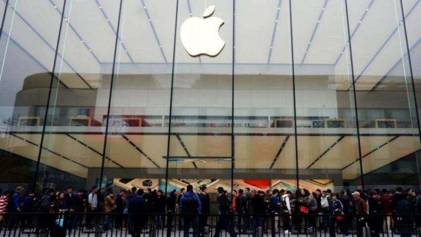 Apple confirms $1 bn investment in SoftBank Apple confirms $1 bn investment in SoftBank