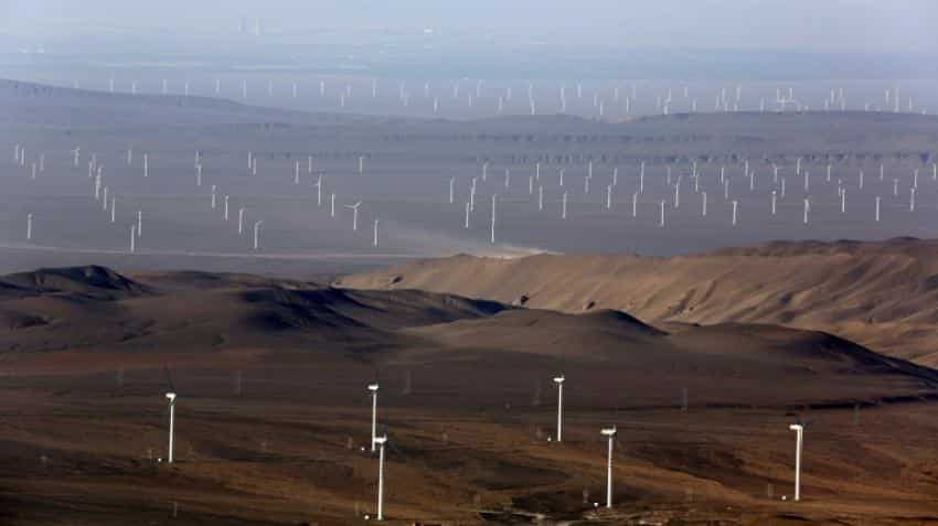 China takes global lead in clean energy