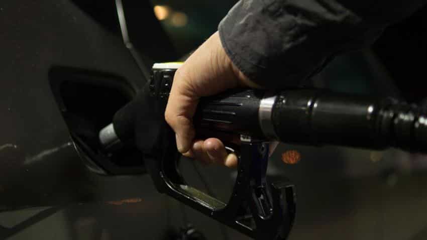 Petrol pumps to accept card payment till Friday