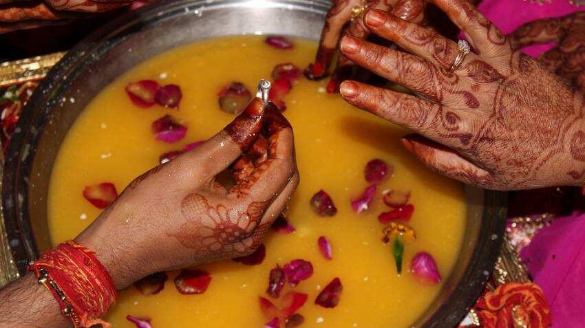 Demonetisation: Couple talks about first of its kind cashless marriage in state Demonetisation: Couple talks about first of its kind cashless marriage in state