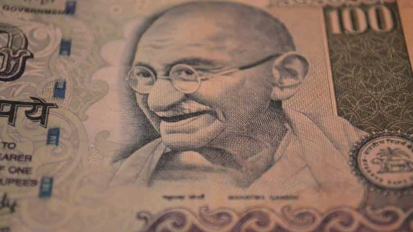 Gandhi will gradually be removed from currency notes