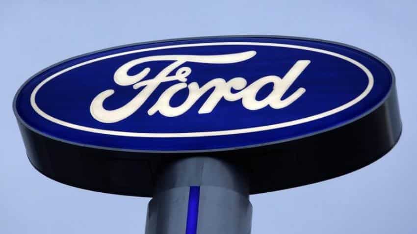 Ford sees lower 2017 profits, takes hit from pensions, Mexico